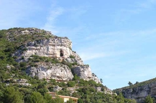 La-Grotte-du-Tonneau-3.jpg